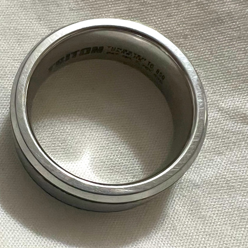 Tungsten carbide ring